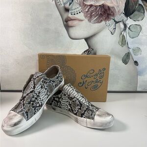 Naughty Monkey Women's Black and White Patterned Sneakers